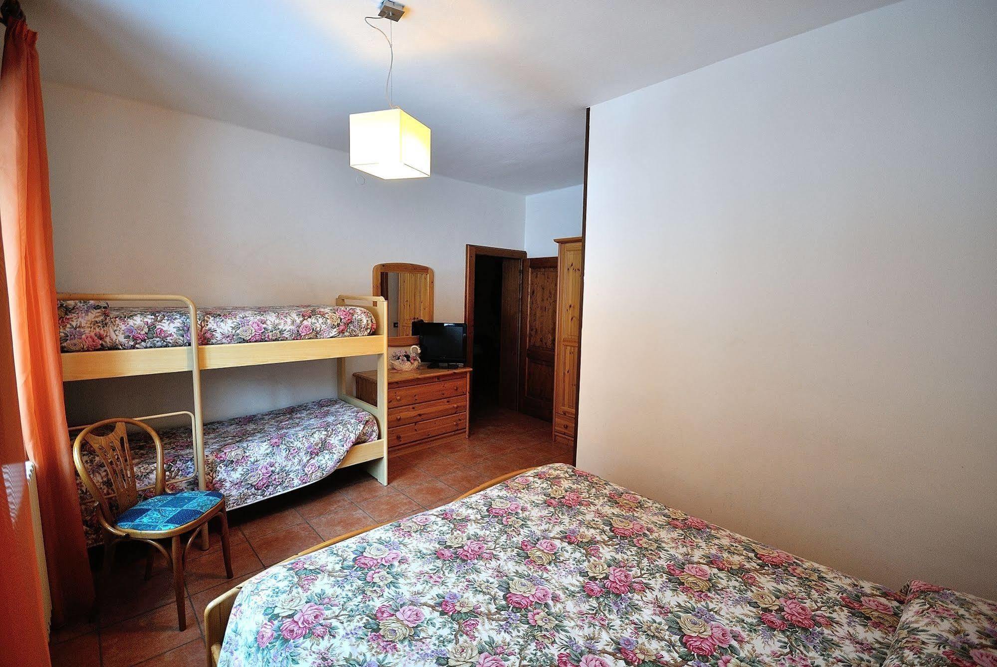 Albergo Morandi Вальбондионе Экстерьер фото