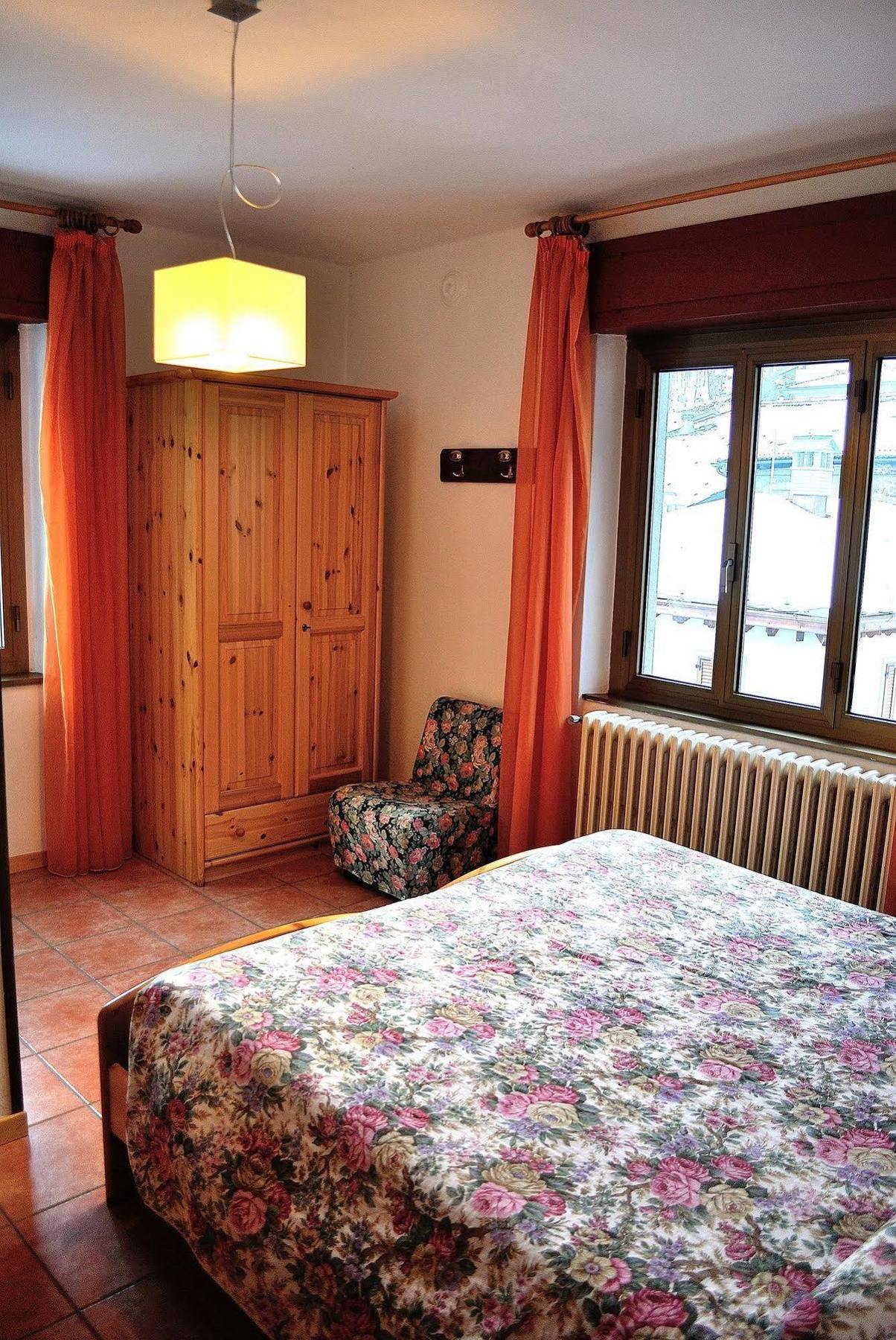 Albergo Morandi Вальбондионе Экстерьер фото